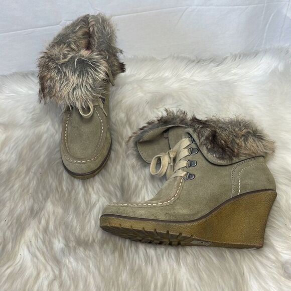 Aldo Suede Faux Fur Lined Chukka Style Lace Up Booties Sz 38/US 7.5 - Picture 1 of 7